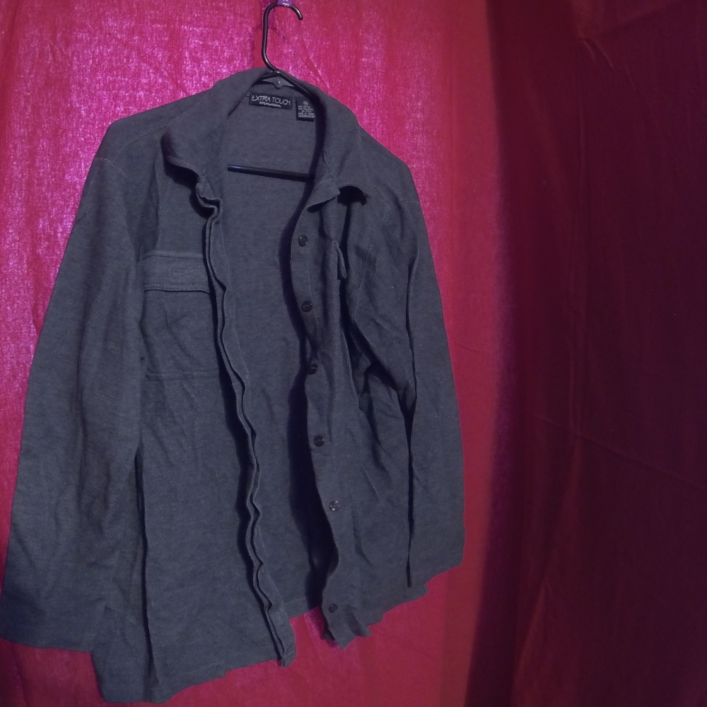 extra touch 3x button up